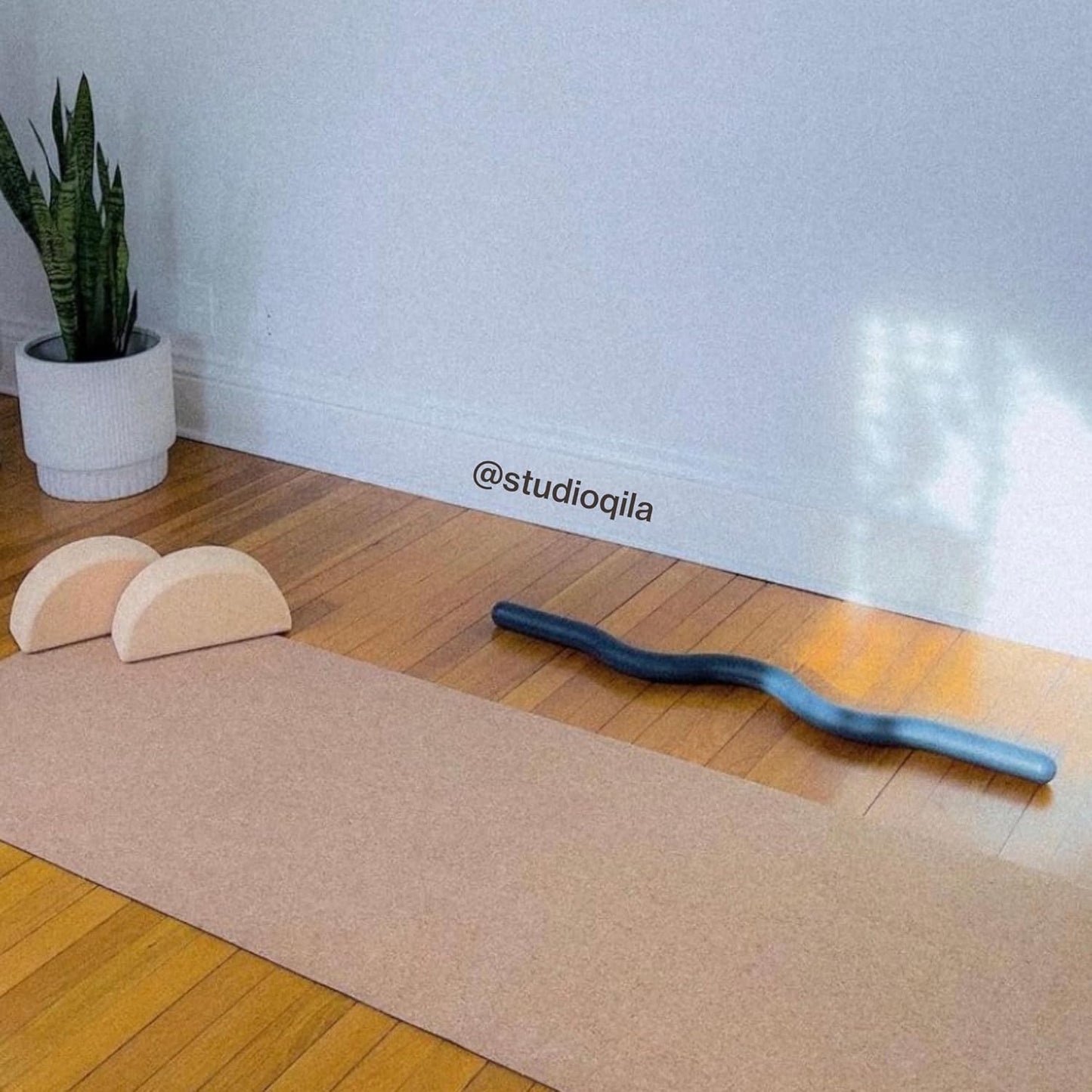 Premium Cork Yoga Mat - Sustainable, Non-Toxic & PVC-Free, Non-Slip, Perfect for Hot Yoga, Pilates & Exercise - Cushioned for Superior Comfort & Support