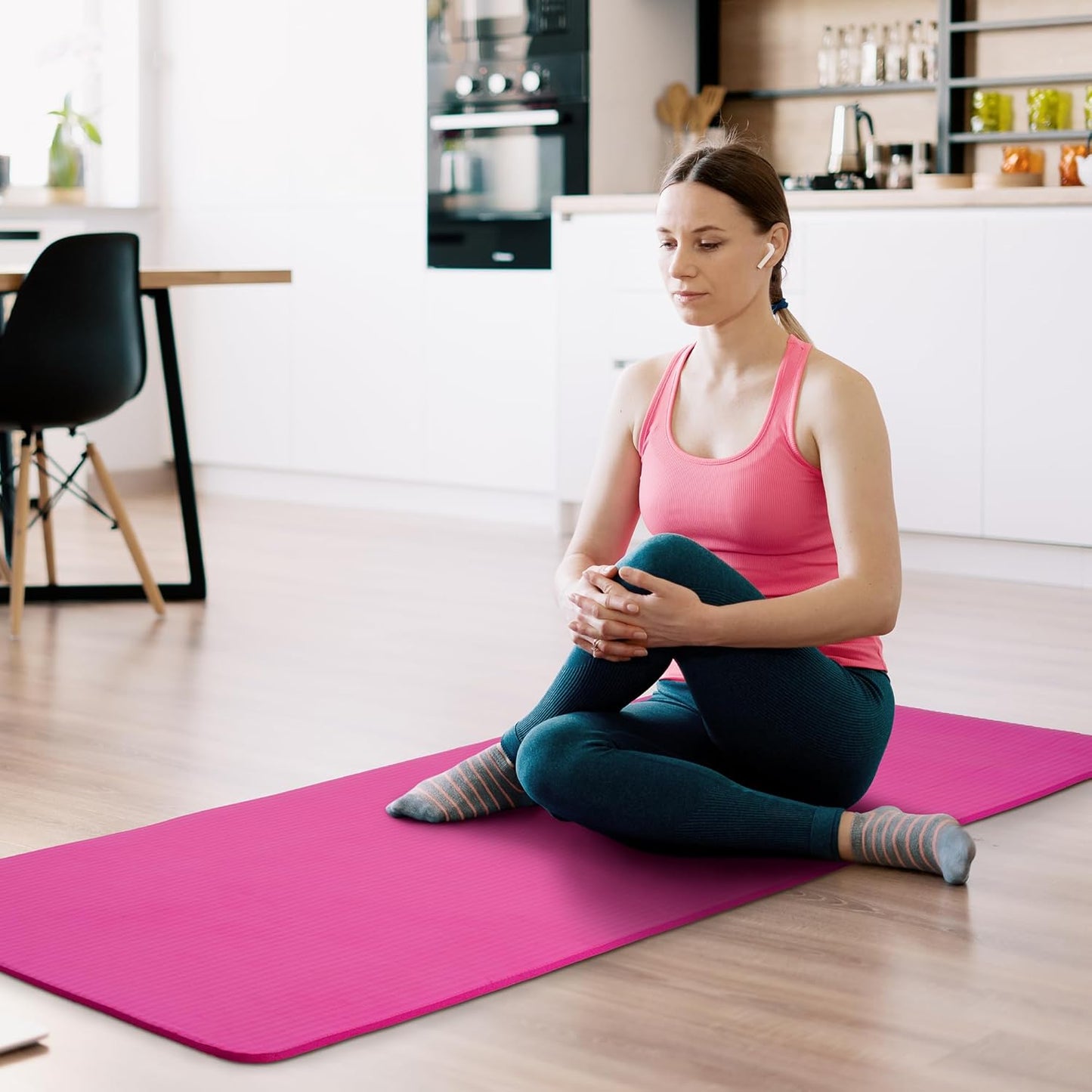 Yoga Mat, 1/2-Inch Extra Thick High Density Exercise Mat, Anti-Tear Exercise Yoga Mat with Carrying Strap, Suitable for Various Yoga Exercises